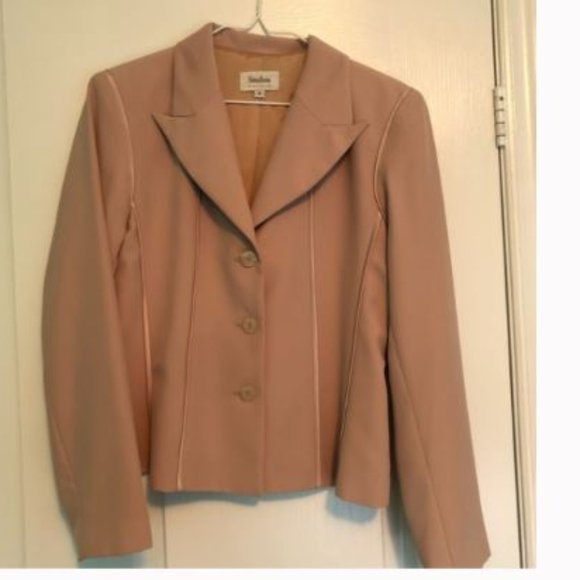 Neiman Marcus Blush Blazer - Picture 2 of 16
